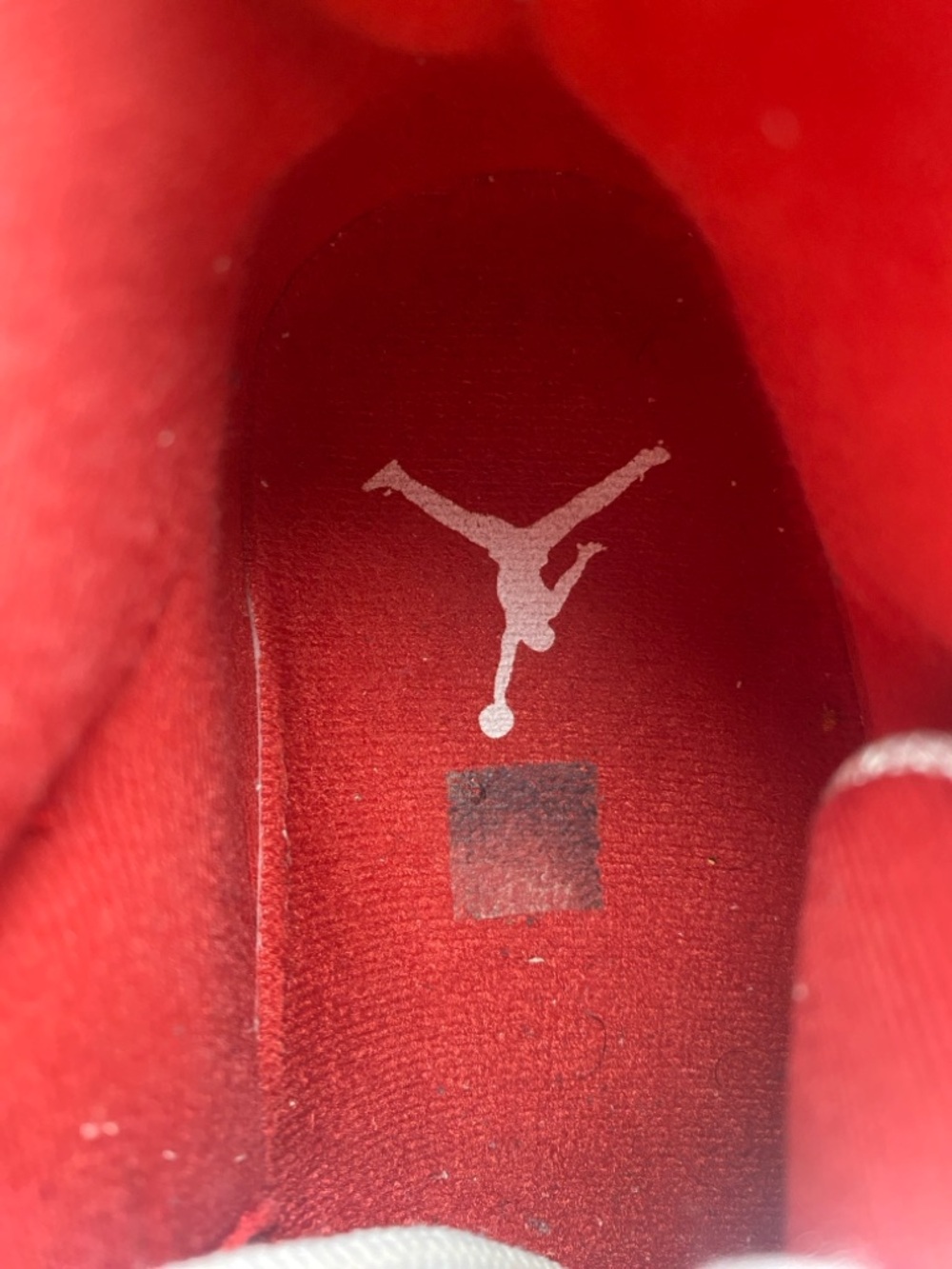 Size 10 - Jordan 11 Retro High Cherry - Picture 7 of 8